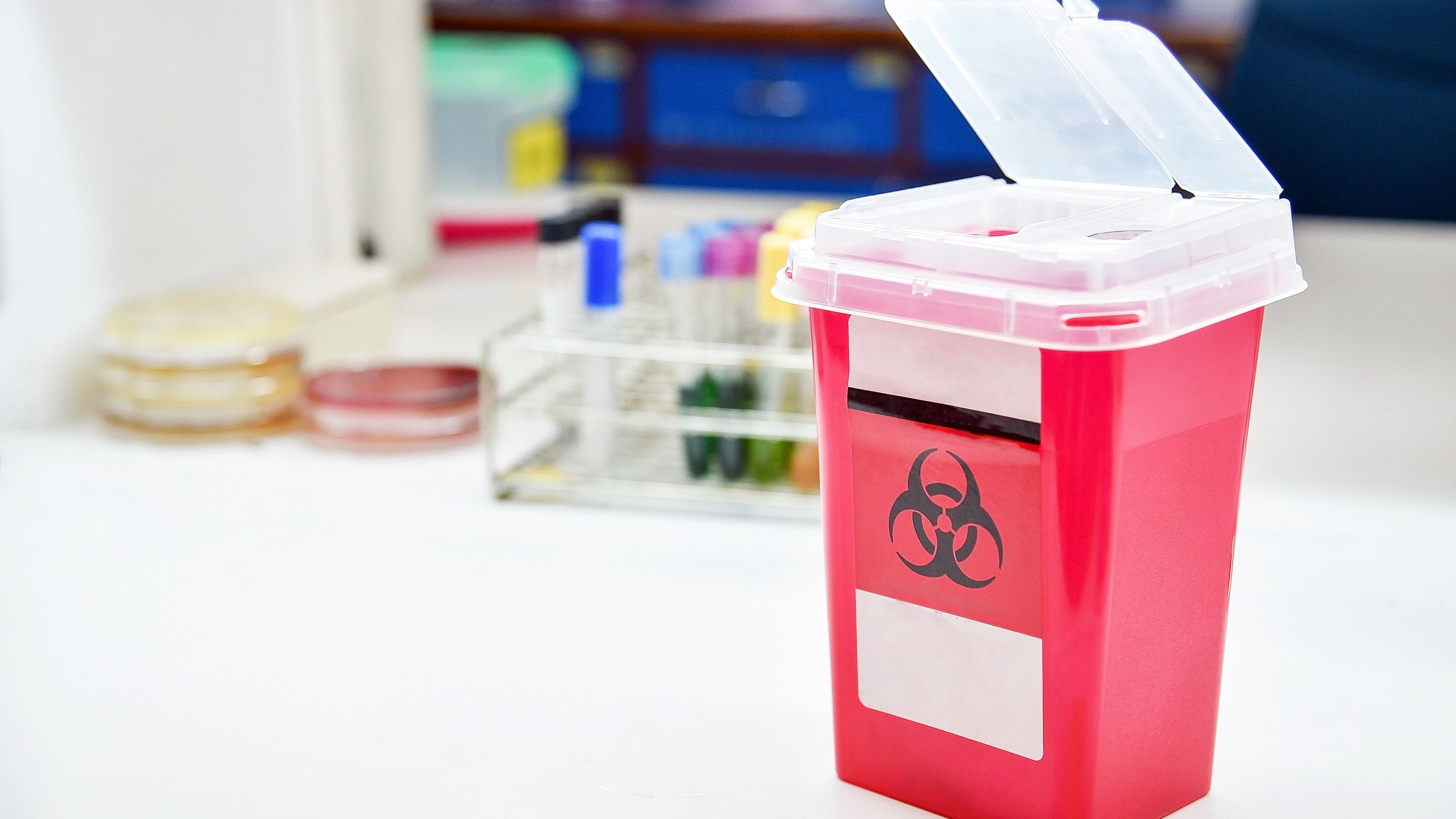 Contenedor para la eliminación de residuos sanitarios